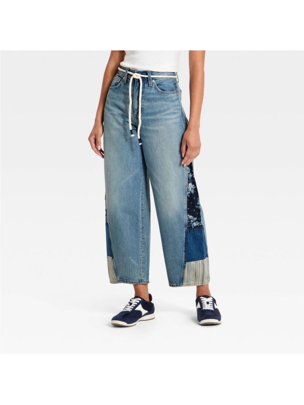 Women's High-Rise Easy Barrel Bandana Print Jeans
Medium Wash